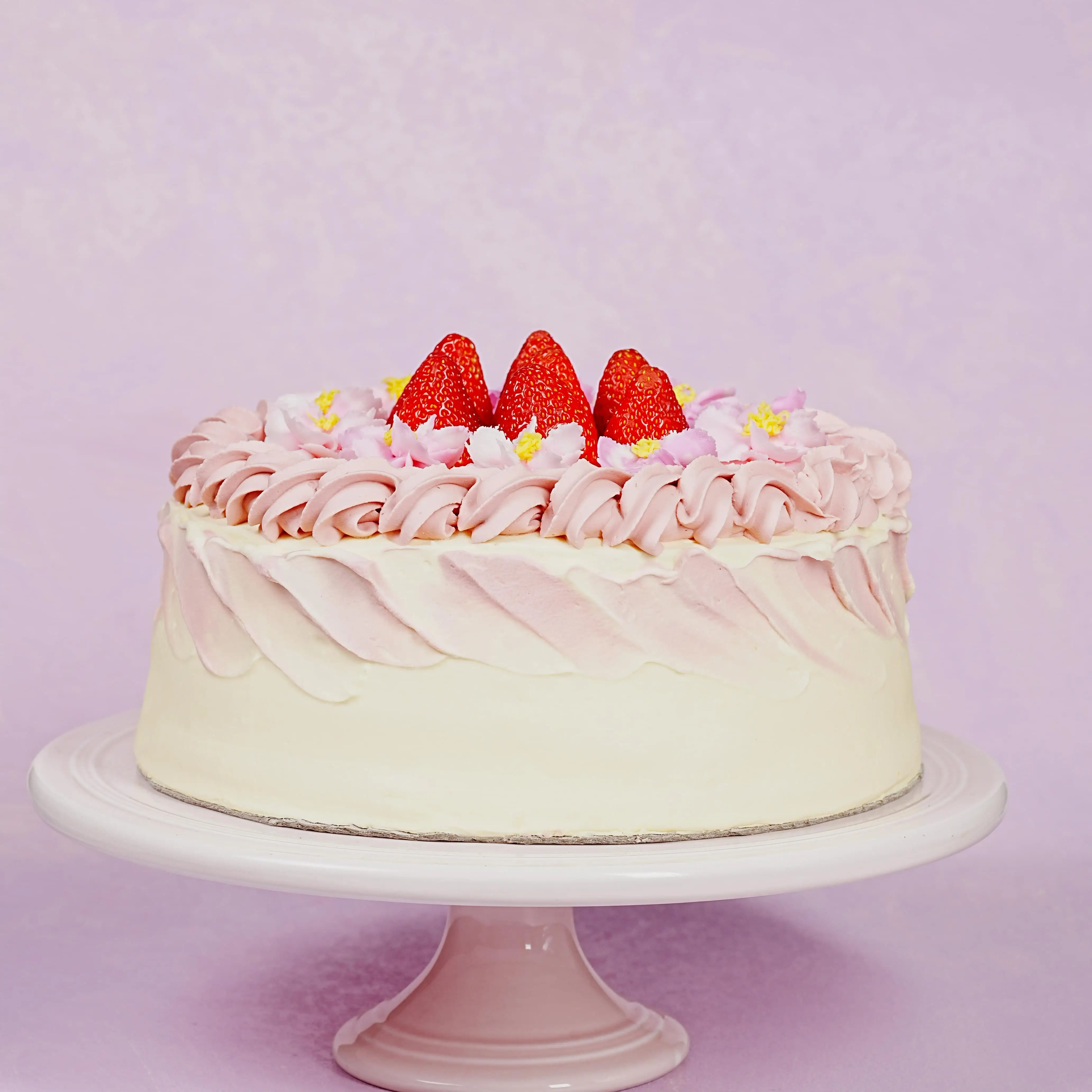 3x Round Cakes - Flower Design 02 (adjusted too bright)